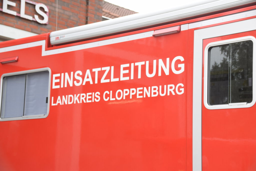 Fernmelder im Einsatzleitwagen